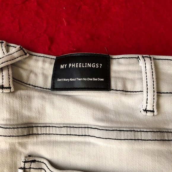 Pheelings Jeans (32) - Picture 8 of 9